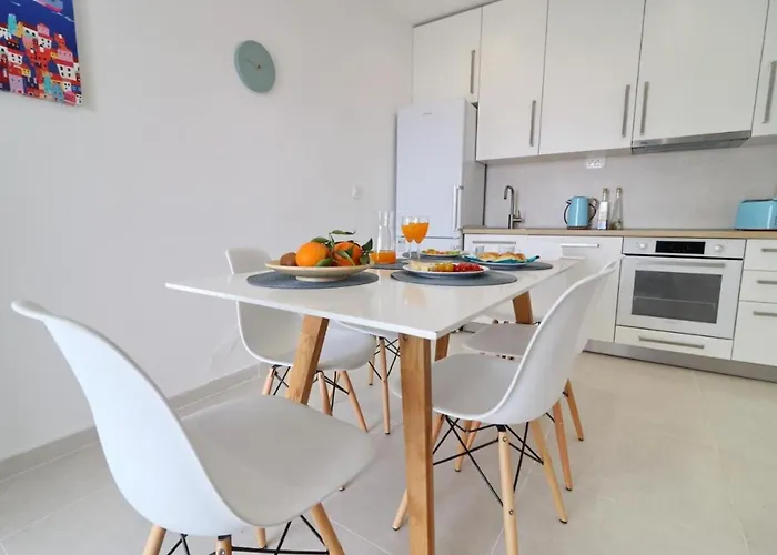 House Rosemary בית נופש *