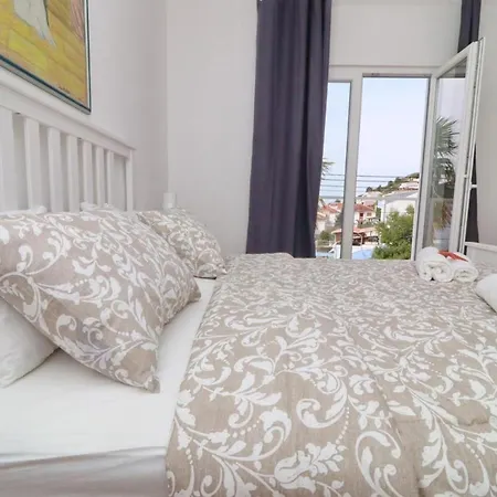 بيت للعطل House Rosemary كومارنا