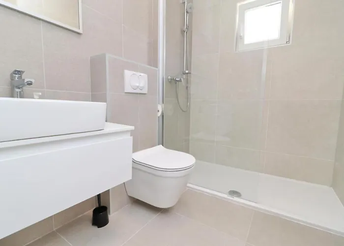 House Rosemary * Komarna